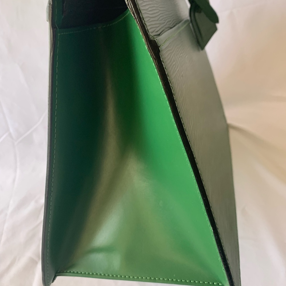 ❤️❤️SOLD❤️❤️Louis Vuitton Rivera bag - Picture 7 of 16